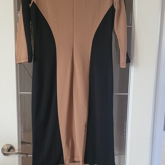 Dress - Picture 2 of 6